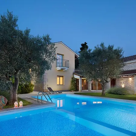 Art Sis Villa Rovinj
